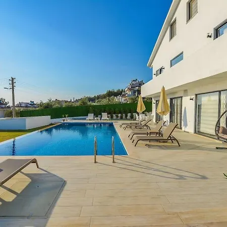 فندق Eftal 750m2 فتحية