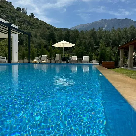 Hotel Eftal 750m2 *